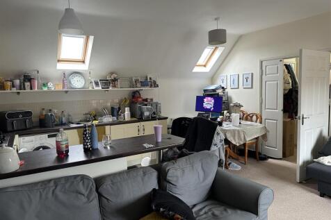 Open Plan Kitchen/Lounge