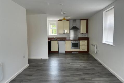 Open Plan Lounge &amp; Kitchen
