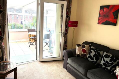 Bedroom 2/Snug