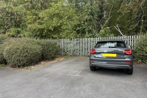 1 Parking Space