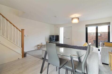 Kitchen diner area