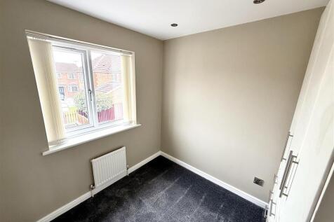 4th Bedroom.jpg