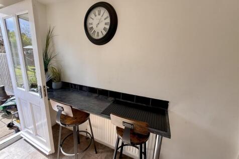 Dining Space.jpg