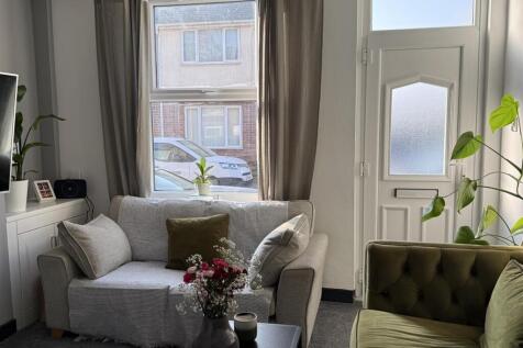 living room number 2.jpg