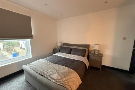 1st bedroom number 2.jpg