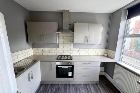 Kitchen 1.jpg