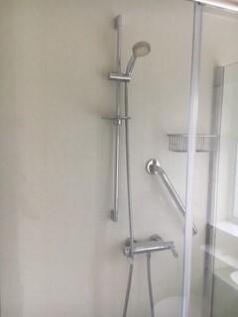 SHOWER.jpg