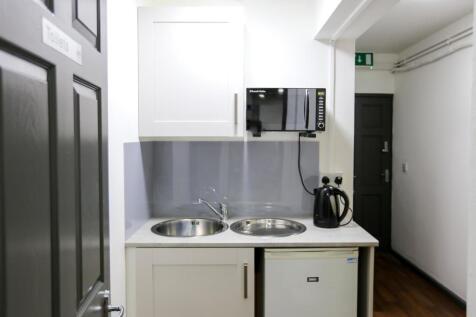 Kitchenette 699.jpg
