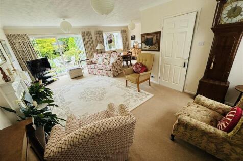 Sitting Room.jpg