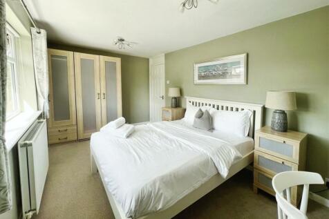 Burbury Close 21.JPG