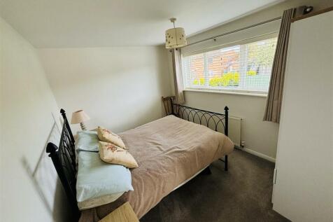 Bedroom1LC.jpg