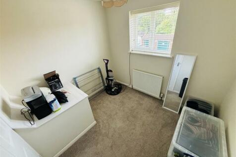 Bedroom3LC.jpg