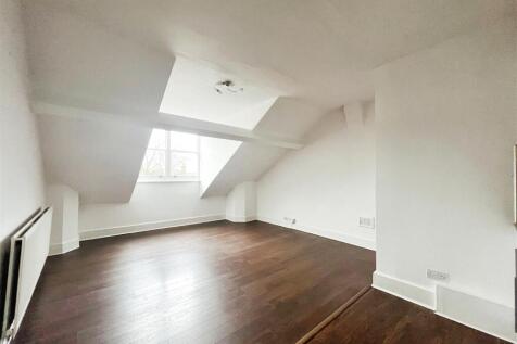 6adb6856-Dormer 204.jpeg