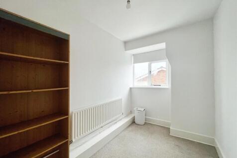 52d8e3c6-Dormer 207.jpeg