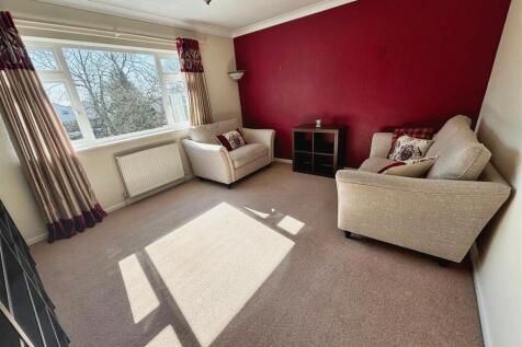 Living Room.jpg