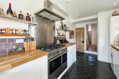 40aa75fe-Plymouth 20Place 20Kitchen 204.jpeg