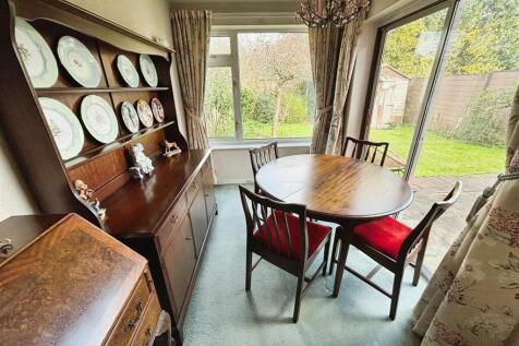 Dining Room .jpg