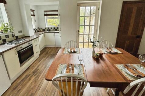 Kitchen....jpg