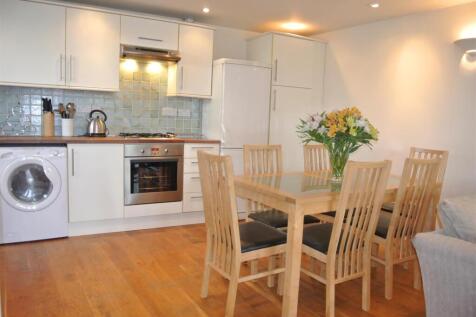 Dining Area.JPG