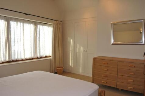 Bed 1 a.JPG
