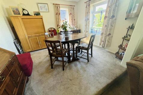 Dining Room.jpg