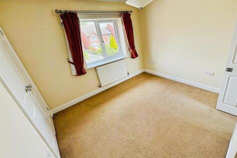 Bedroom One.jpg