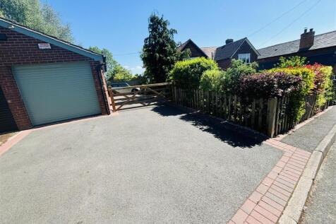 Driveway...jpg
