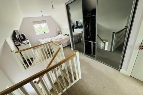 Bedroom...jpg