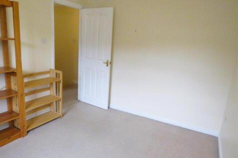 Bed2..JPG