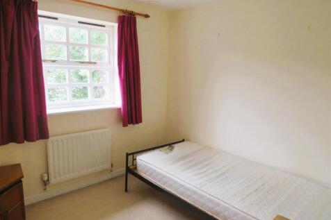 Bed 3.JPG