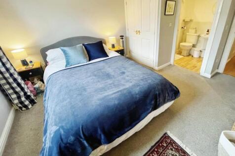 Bedroom 20One.jpg
