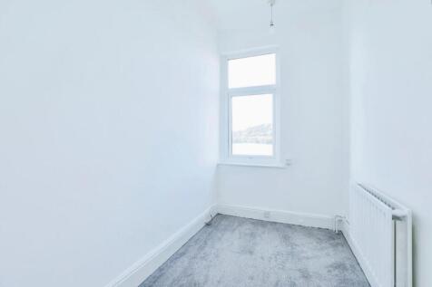 BEDROOM NO.3