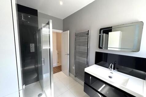 bathroom 1.2.jpeg