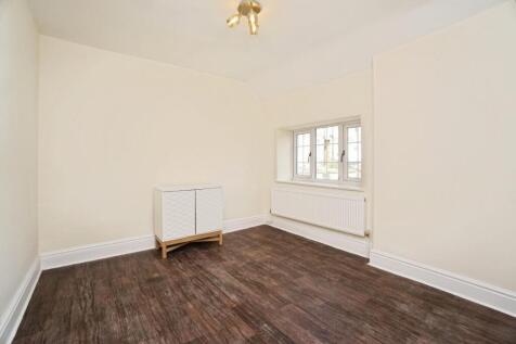 BEDROOM NO.2