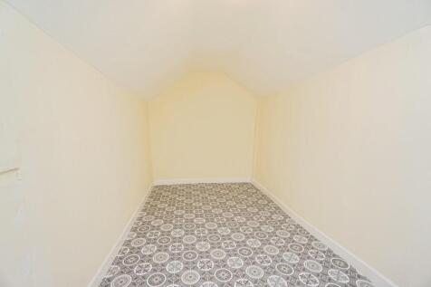 OCCASIONAL ROOM 2