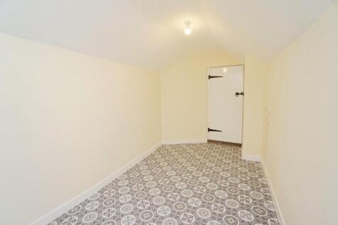 OCCASIONAL ROOM 2