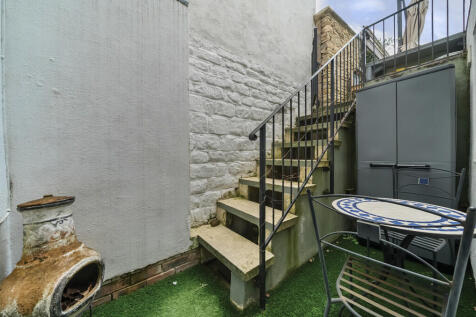 Lower Courtyard