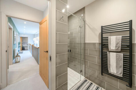 Bedroom Two En-Suite