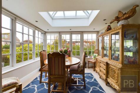 Breakfast Room