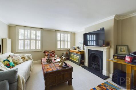 L/G Sitting Room
