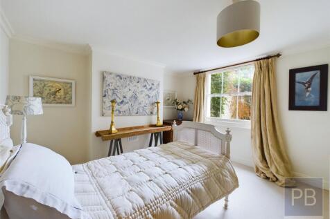 L/G Bedroom