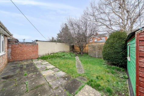 Rear Garden (11).Jpg