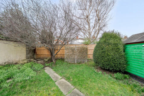 Rear Garden (9).Jpg