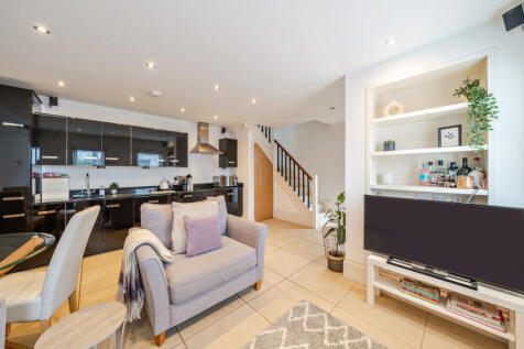 Kitchen/Reception