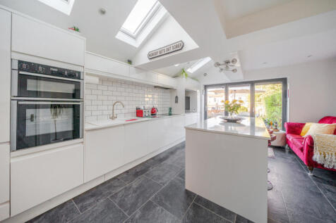 Kitchen/Breakfast Rm