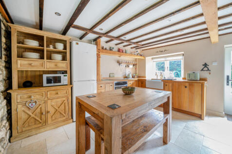 Kitchen/Breakfast Rm