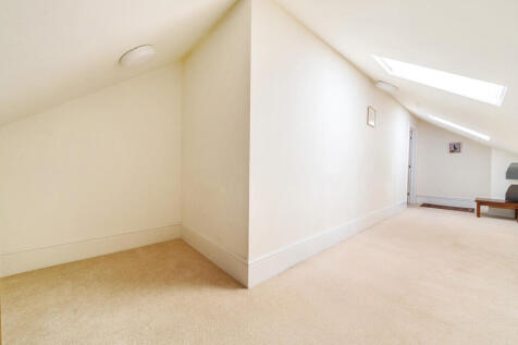 Bedroom 3/Study
