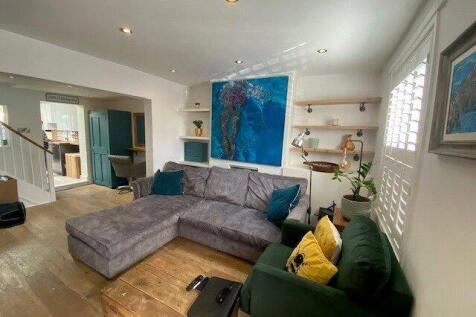 Lounge 1