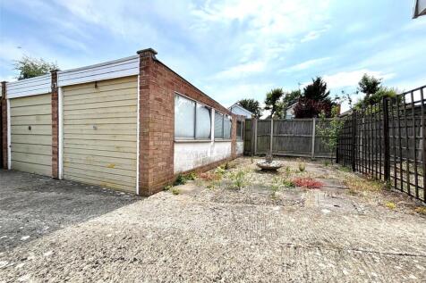 Garages &amp; Parking