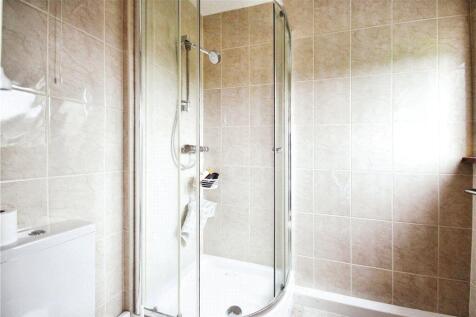Shower /Cloakroom